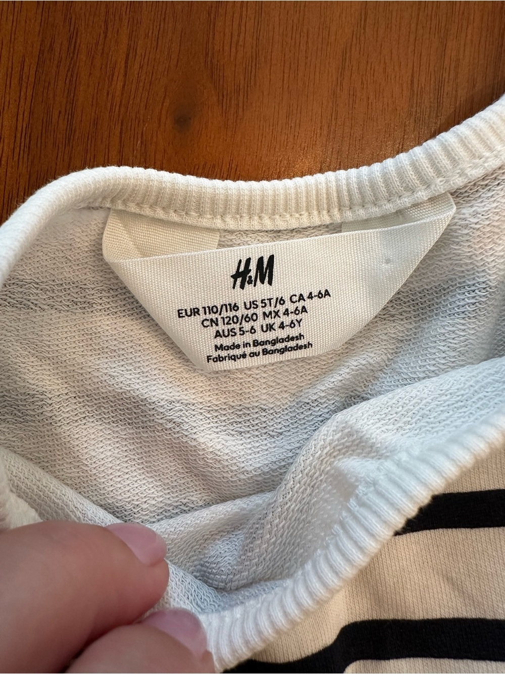 NWOT H&M Girls White & Black Striped Long-Sleeve Top with Ruffle shoulder - Picture 4 of 4